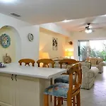 Angel\'S Unlimited Luxury Condo